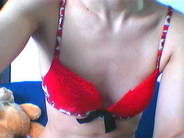 Екранни снимки на излъчване LovelyBlond