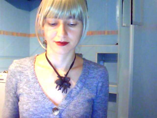 Екранни снимки на излъчване LovelyBlond
