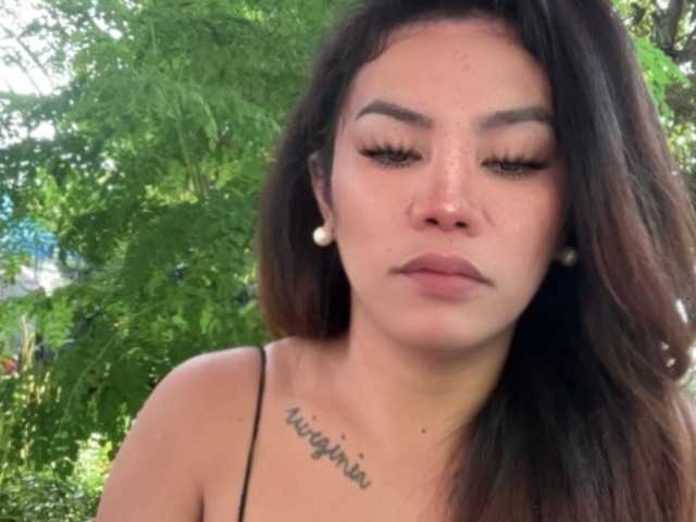 Екранни снимки на излъчване lovememonica
