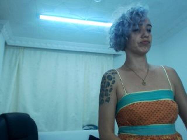 Екранни снимки на излъчване Luandaaa