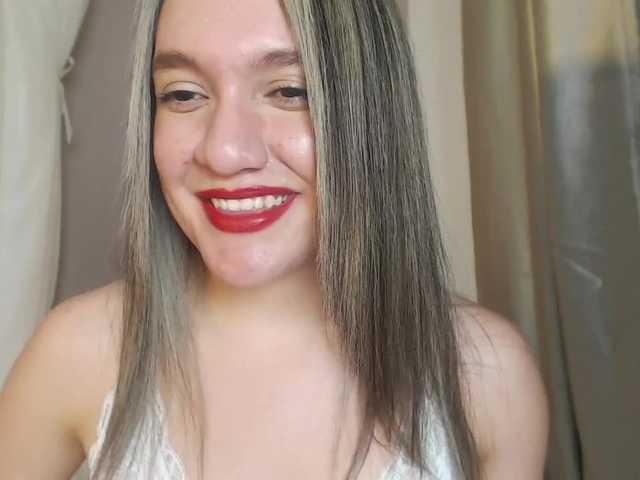 Снимки Luciadallas Red lips, flames and pleasure, i'll be yours, be a gentleman, play with my toys, make vibrate my pussysquirt special show!! @Anal,#teen 22 years old #naughty #with every goal, tease!