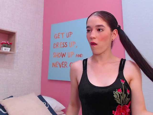 Екранни снимки на излъчване LuciIanaRose