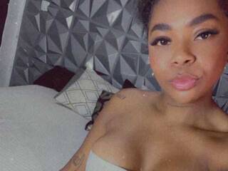 Еротичен видео чат lucyhot4