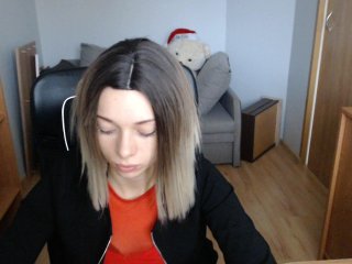 Снимки LucySmith spank ass 20 tok, kiss 10 tok, naked tits 50 tok,all naked and masturbate -->priv chat