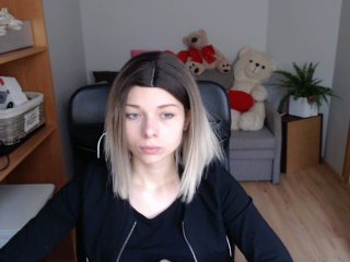 Снимки LucySmith spank ass 20 tok, kiss 10 tok, naked tits 50 tok,all naked and masturbate -->priv chat