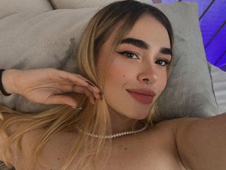 Еротичен видео чат LucyVega