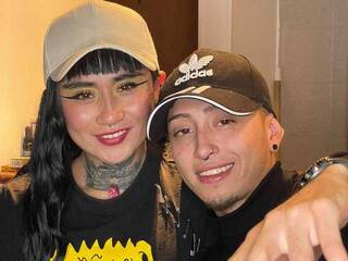 Еротичен видео чат LucyyTiago