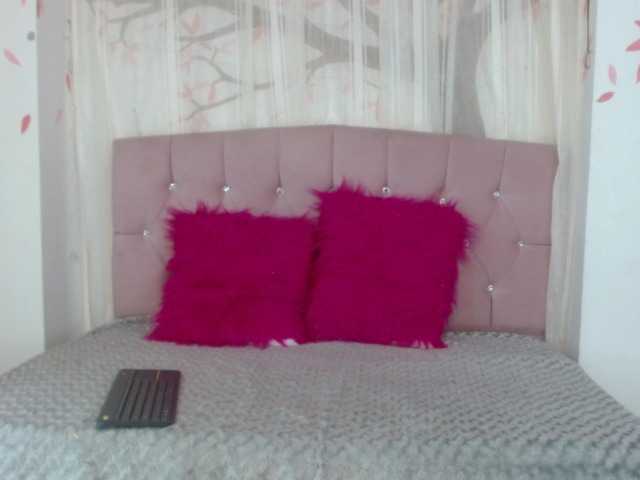 Екранни снимки на излъчване LuluLovee