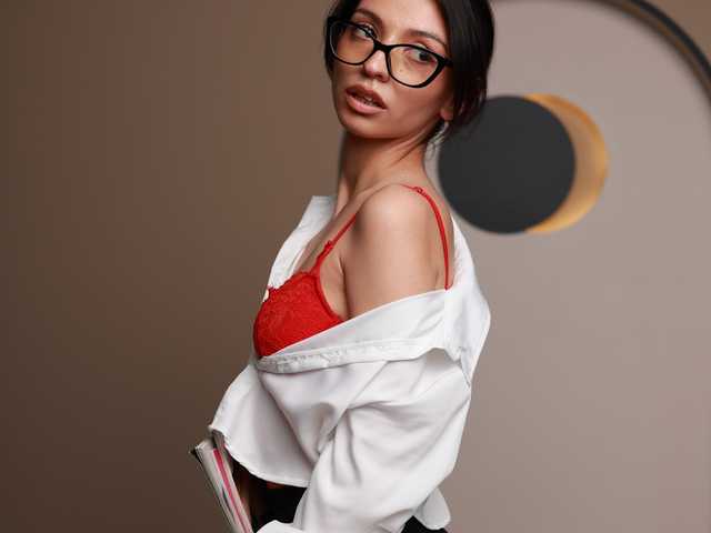 Снимка на профила LunaraAdams