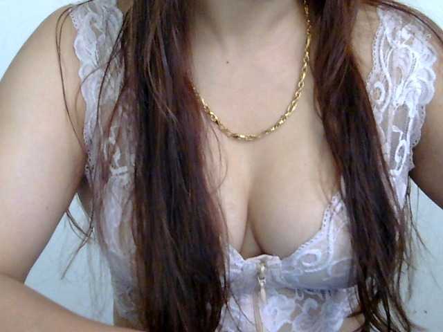 Екранни снимки на излъчване lustybebo