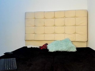 Еротичен видео чат Maddy-Stone