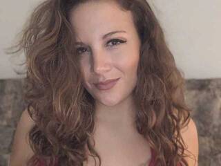 Еротичен видео чат MadisonCarter