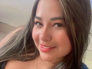 Еротичен видео чат MadisonGomez