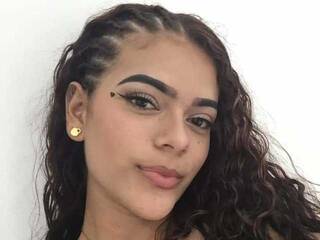 Еротичен видео чат MadisonnGrey