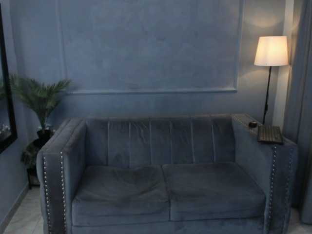 Екранни снимки на излъчване Madyscarlett