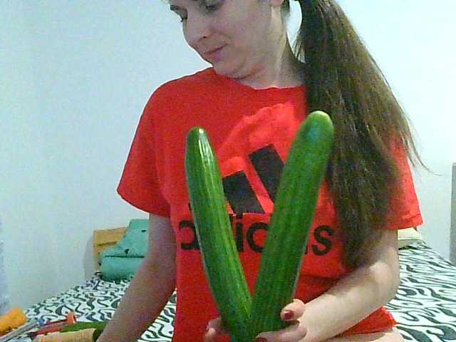 Снимки MagalitaAx go pvt ! i not like free chat!!! all for u in show!! cucumbers will play too