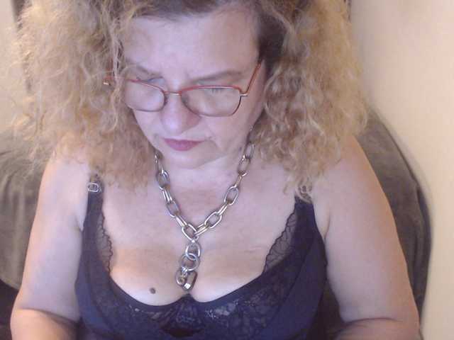 Снимки maggiemilff68 #mistress #mommy #roleplay #squirt #cei #joi #sph - every flash 50 tok - masturbate and multisquirt 450- one tip