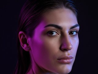 Еротичен видео чат MaggieTurner