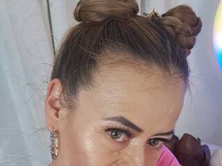 Еротичен видео чат MAGHENTA