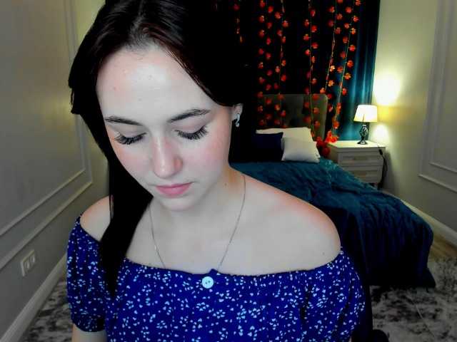 Екранни снимки на излъчване MakeYouHappy