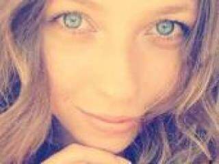 Еротичен видео чат mannelia