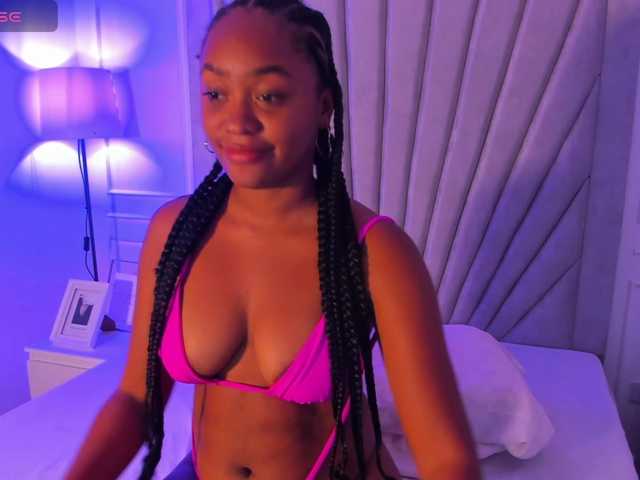 Екранни снимки на излъчване ManuelaBaez