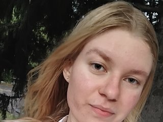 Еротичен видео чат MargueritaMusto