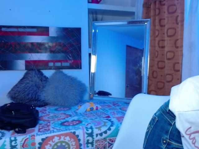 Снимки marianesantos Hello Guys Welcome To My Room Enjoy The Show And Complete My Goal Stripers: 20tk Full Naked: 120tk Fingers In Pussy: 150tk Show Ass + Show Pussy 200tk Cum, Squirt , Anal, Toys 800tk