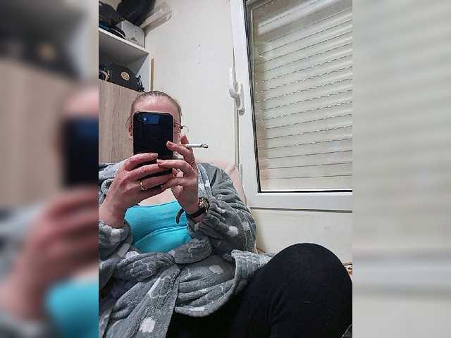 Екранни снимки на излъчване lorenarubia