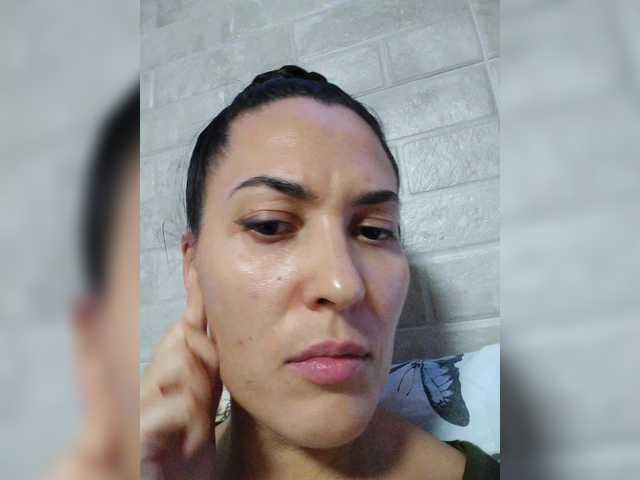 Екранни снимки на излъчване Marina4Love