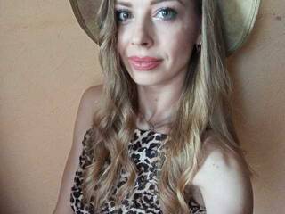 Еротичен видео чат Hyupobibih