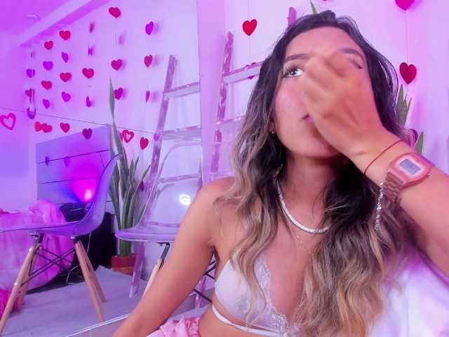 Снимки Martina-Magni ⭐️welcome in my little world) ready for full nakedf show? ⭐️ GET NAKED AT GOAL @remain