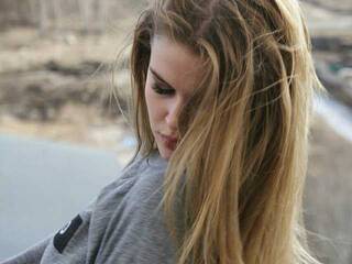 Еротичен видео чат Mary-Mi