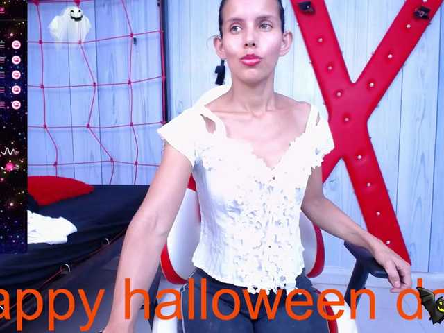 Екранни снимки на излъчване mature-liz30