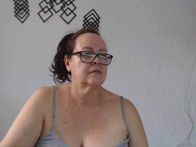 Снимки maturekarime Mature woman hairy and bbw,: tits 30, pussy 35, ass 25, all naked 100, masturbate and cum 120