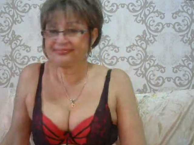 Снимки MatureLissa Who want to see mature pussy ? pls for @total English and German