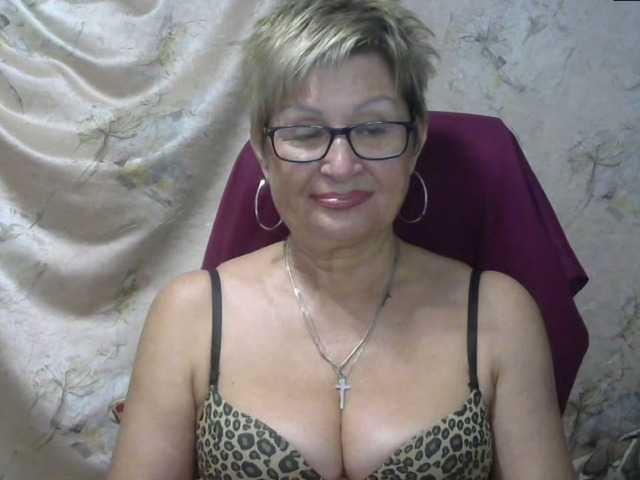 Снимки MatureLissa Who wants to see mature pussy ? pls for @total English and German