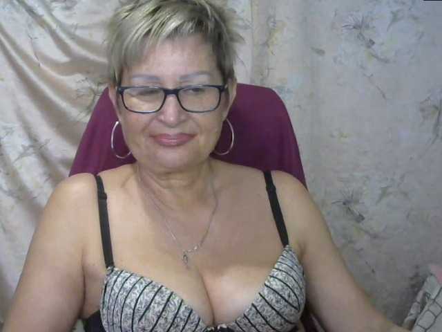 Снимки MatureLissa Who wants to see mature pussy ? pls for @total English and German