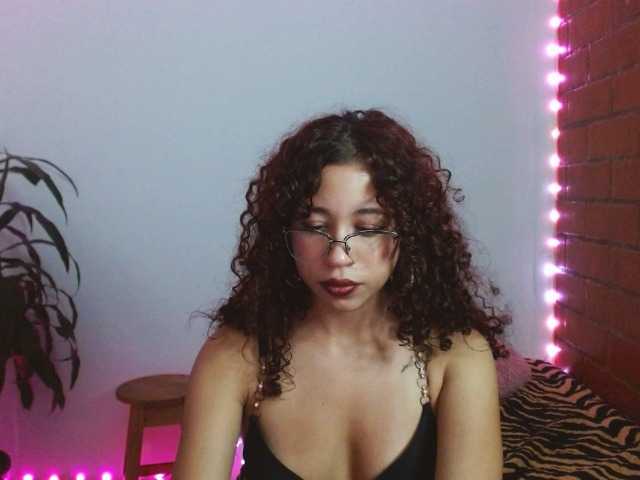 Екранни снимки на излъчване Medussa333