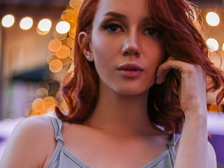 Еротичен видео чат Megan-Monroe