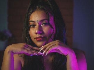 Еротичен видео чат Megan-Thompson1