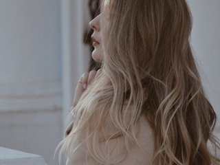Еротичен видео чат MegannW