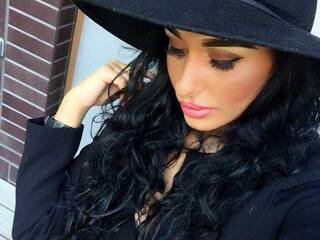 Еротичен видео чат meggiea