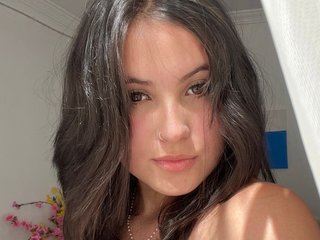 Еротичен видео чат Melanieev