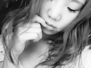 Еротичен видео чат Mellobal