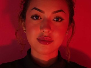 Еротичен видео чат Melyzamek27