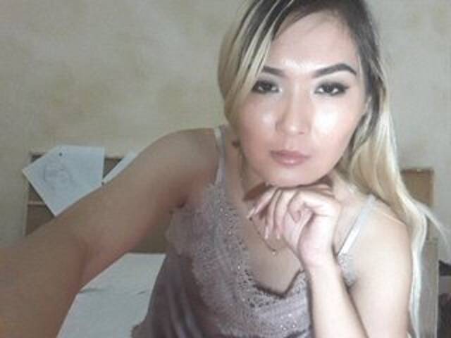 Екранни снимки на излъчване _RedRose_