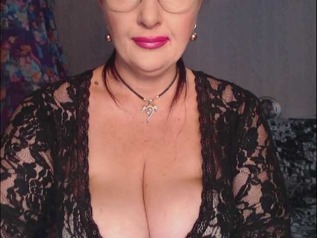 Екранни снимки на излъчване merilinxxx