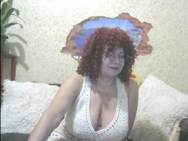 Снимки MerryBerry7 ass 20 boobs 30 pussy 80 all naked 120 open cam 10