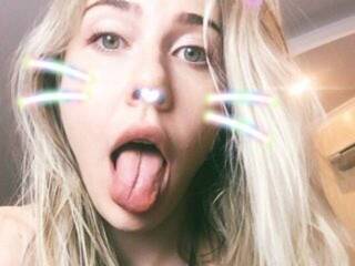 Еротичен видео чат messg1rl